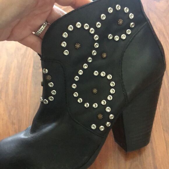 Steve Madden Leather studded low cowboy boots black size 8 - Picture 10 of 11